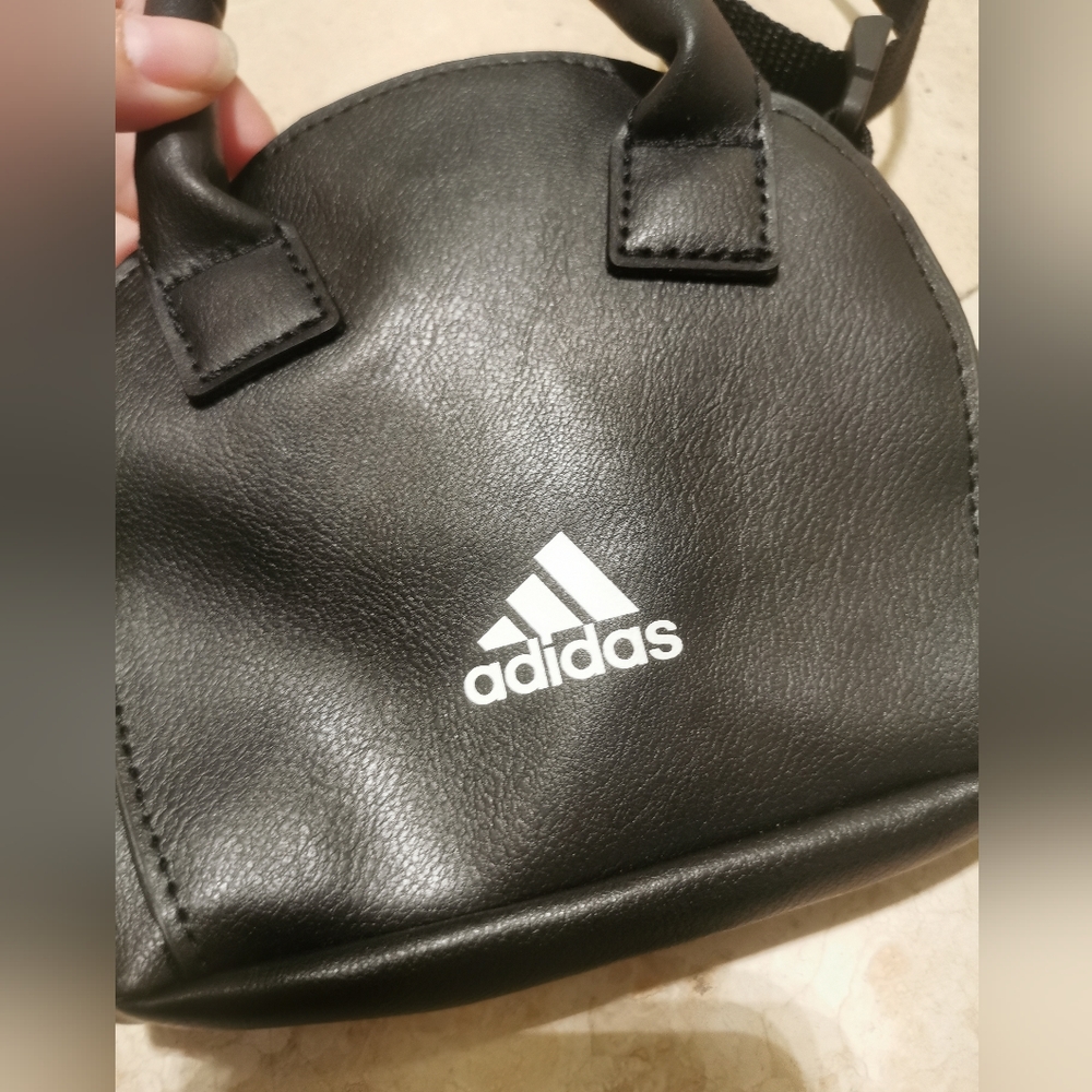 Adidas small shoulder bag - Picture 4 of 8